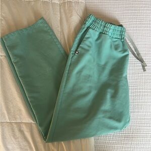 FIGS Scrub pants size XL in Mint Green